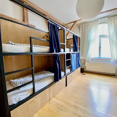 Hostel Onefam Miru Prága