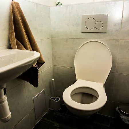 Hostel Onefam Miru Prága