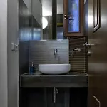 Hostel Onefam Miru