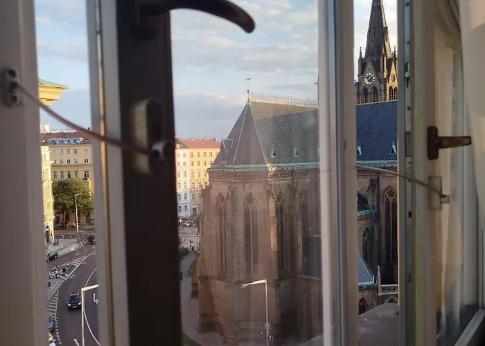 Onefam Miru Praga